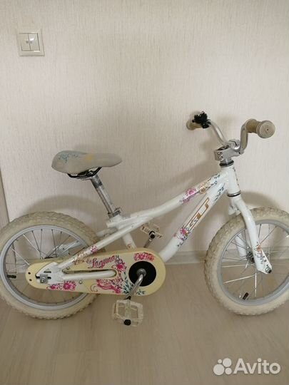 Велосипед GT Laguna 16