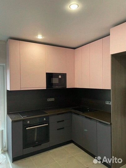 Кухни в наличии и на заказ