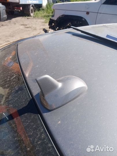 Антенна Mercedes Benz E седан W212