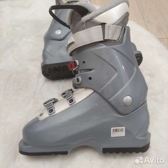 Горнолыжные ботинки Salomon 23.5