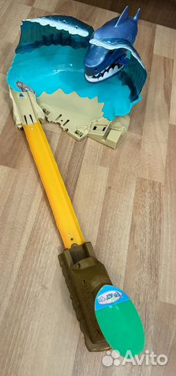 Трек хот вилс акула