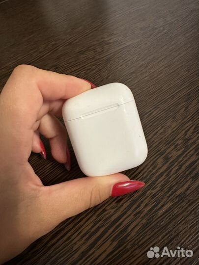 Беспроводные наушники apple airpods