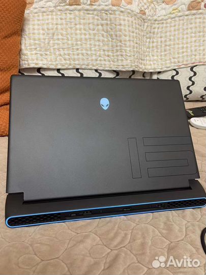 Dell Alienware m15