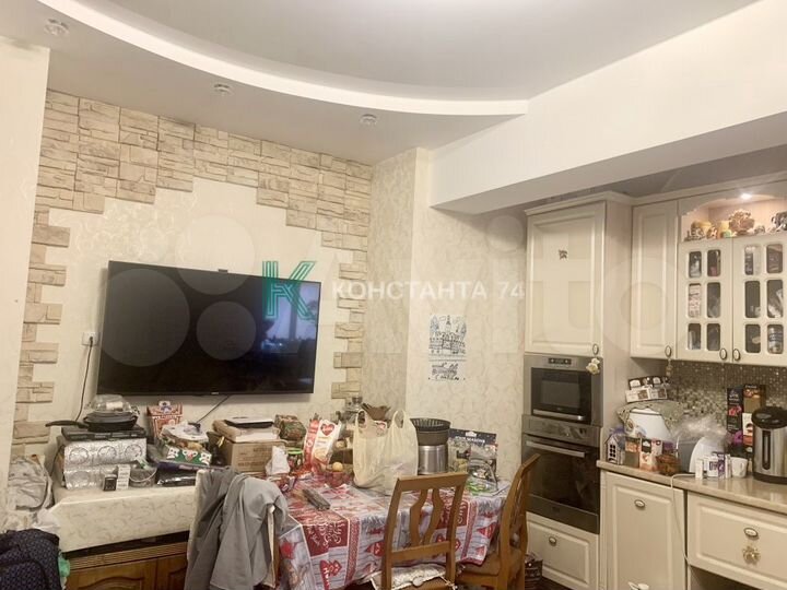 Квартира-студия, 115 м², 2/4 эт.