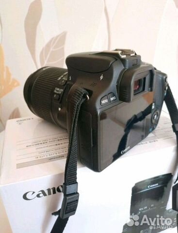 Зеркальный фотоаппарат Canon 100d kit