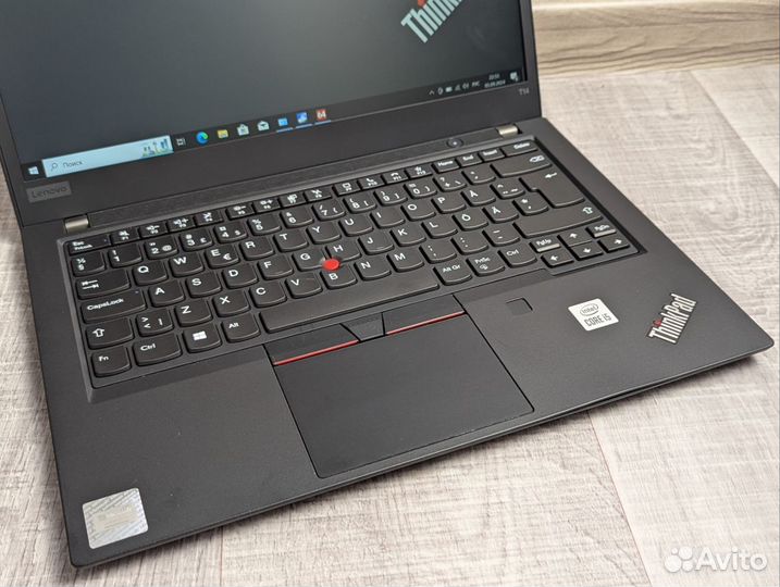 Thinkpad t14 gen 1 I5 10310U 16/256GB