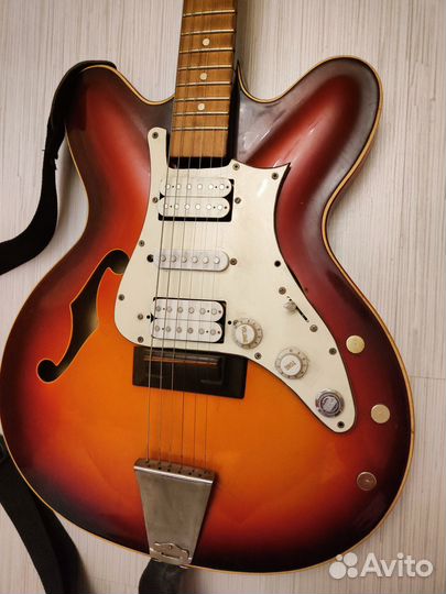 Электрогитара