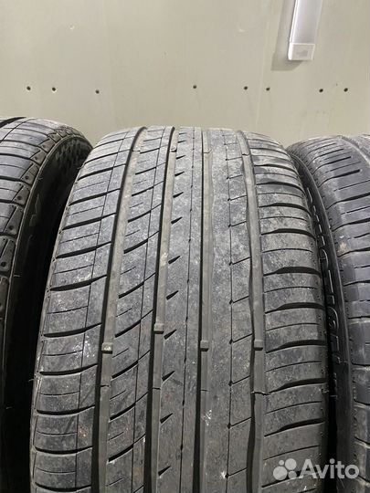 RoadX RXMotion U11 245/45 R19 и 275/40 R19