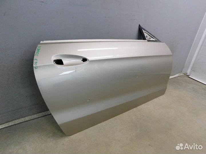 Дверь передняя правая Mercedes-Benz E-Class