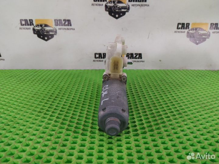 Моторчик стеклоподъемника передний правый R