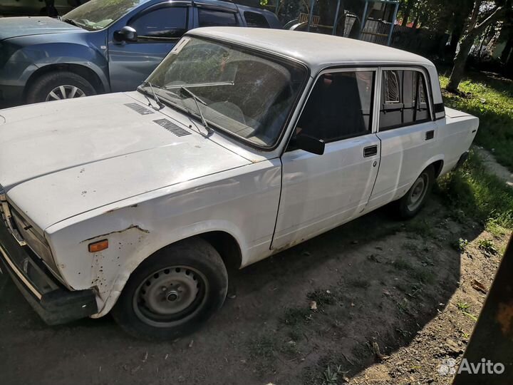 ВАЗ 2107 1.6 МТ, 2004, битый, 55 000 км