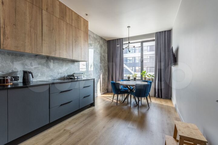 4-к. квартира, 119 м², 6/9 эт.