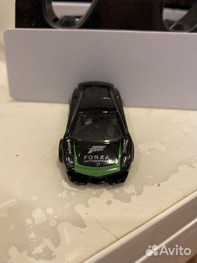 Hot wheels машинки