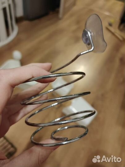 Полочки для ванной комнаты