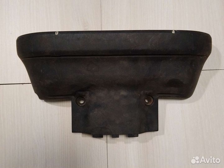 Кожух-крышка ремня грм Volvo s80 1