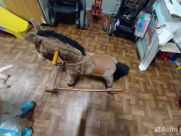 Качалка лошадь