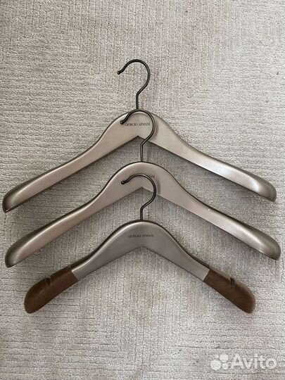 Вешалки giorgio Armani