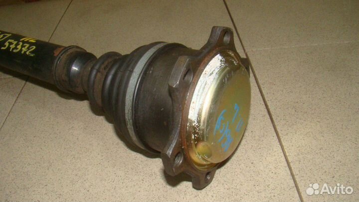 Полуось передняя левая Audi A6 (C5)