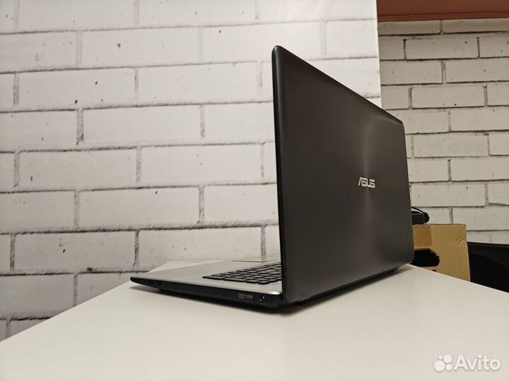 Мощный asus\i7\840M\8RAM\512SSD