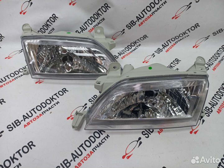 Фара левая правая toyota corona Premio 98-01