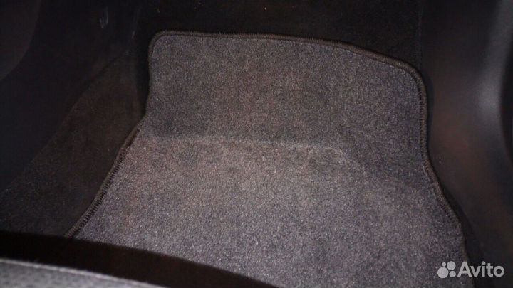 Коврики для Octavia A7 (резиновые и ворс)