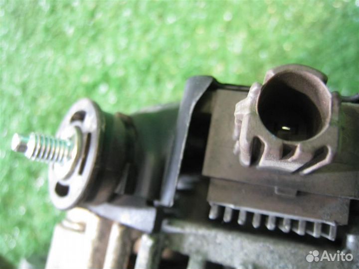 Генератор Toyota Auris E18 2015