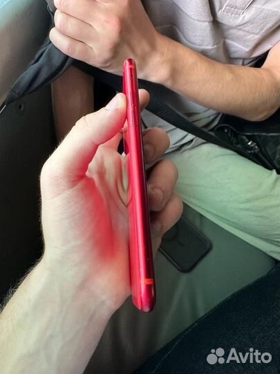 Телефон iPhone se 2020 / 64 gb