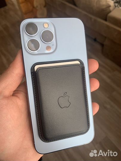 Apple MagSafe Wallet (кошелёк)