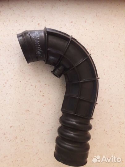 Патрубок воздушного фильтра Ваз Приора