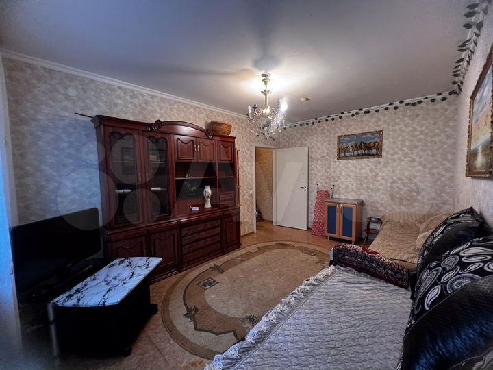 2-к. квартира, 55 м², 4/9 эт.