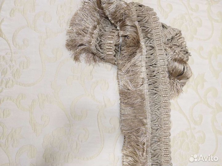 Бахрома новая, Италия