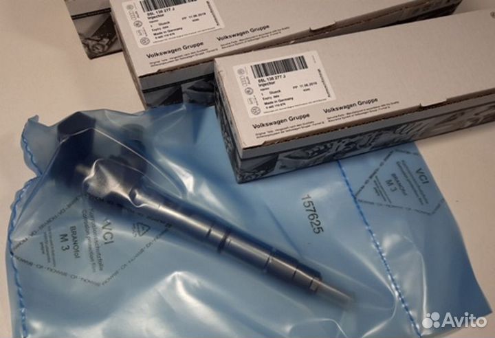 Форсунка топливная VAG 05L130277J