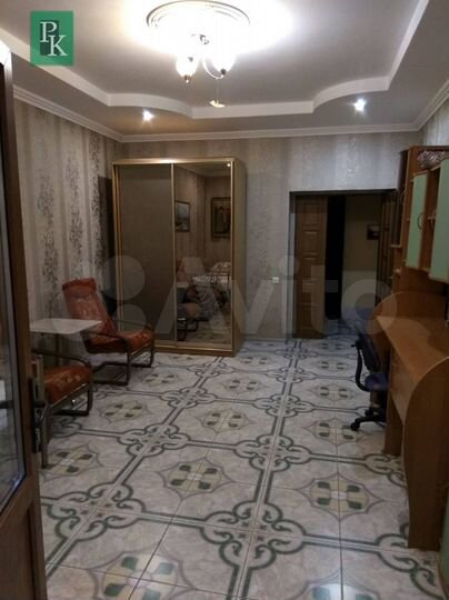 5-к. квартира, 170 м², 1/4 эт.