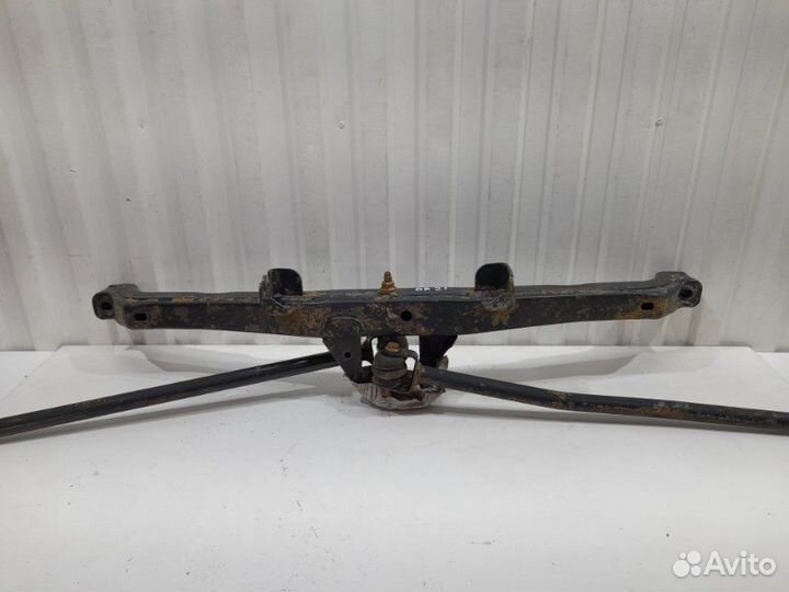 Кронштейн поперечный задней балки Opel Astra J