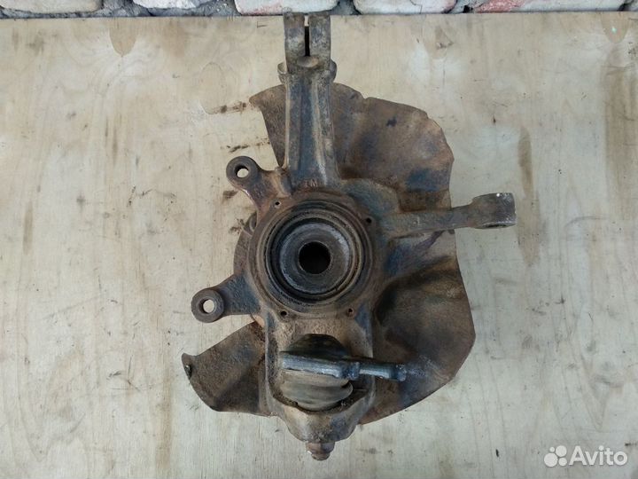 Кулак поворотный Kia Sportage 1 левый