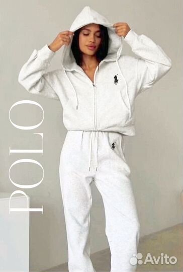 Спортивный костюм