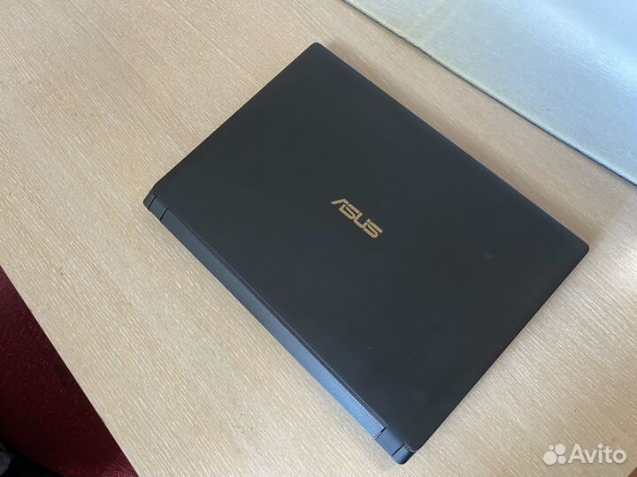 Ноутбук asus PRO i3 8145U