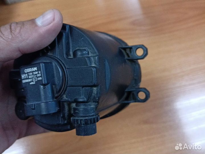 Противотуманная фара Lexus LX570