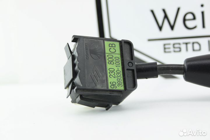 Переключатель подрулевой правый LAnos Nexia Новый