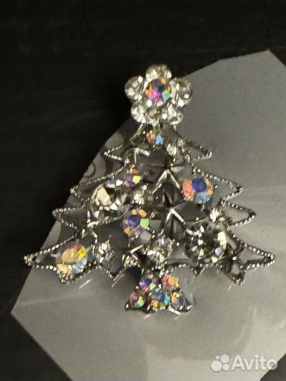 Брошь елка