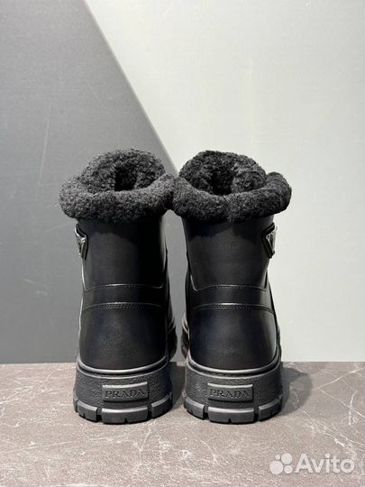 Женские ботинки Prada