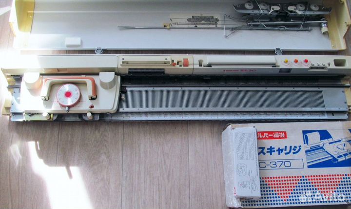 Вязальная 7 кл. Silver reed 370 + ажурная каретка