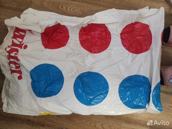 Поле для игры в твистер