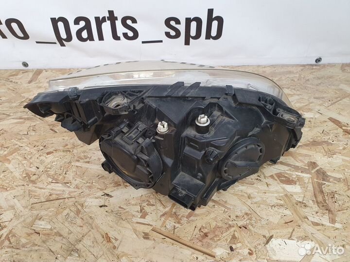 Фара левая ксенон Mercedes W245