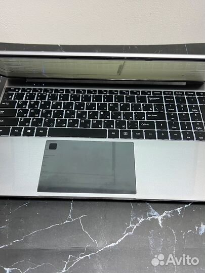 Свежий ноутбук, процессор intel,8GB ram, 256 SSD