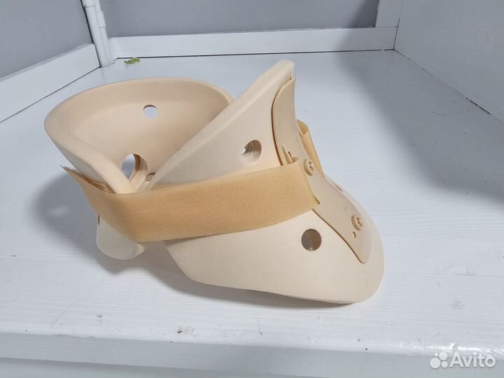 Бандаж для фиксации шейного отдела позвоночника