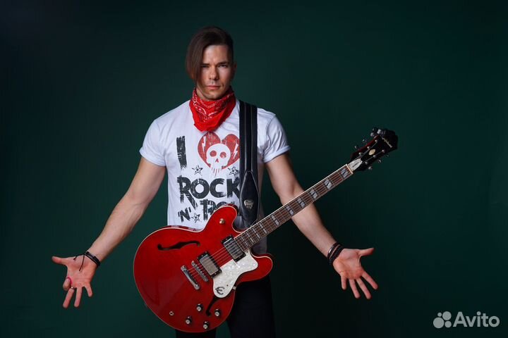 Музыкант на мероприятие