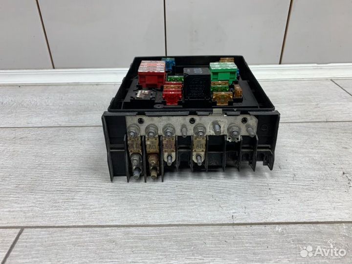 Блок предохранителей Volkswagen Golf хэтчбек BLS