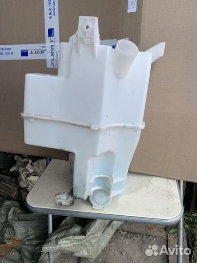 Бачок омывателя на Ниссан Кашкай с 2019 г.в