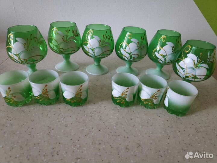 Набор фужеров и рюмок